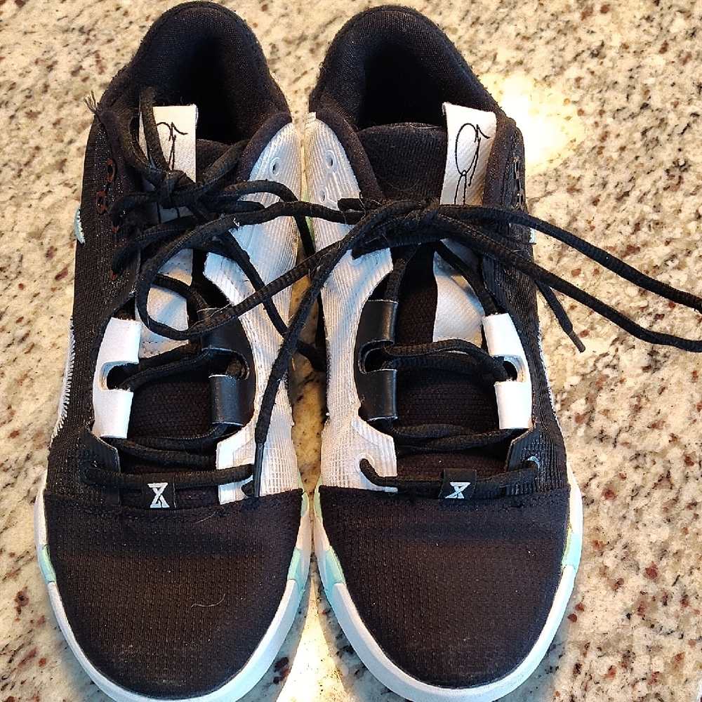 Nike PG 6 EP Black and Cool Mint In Color
